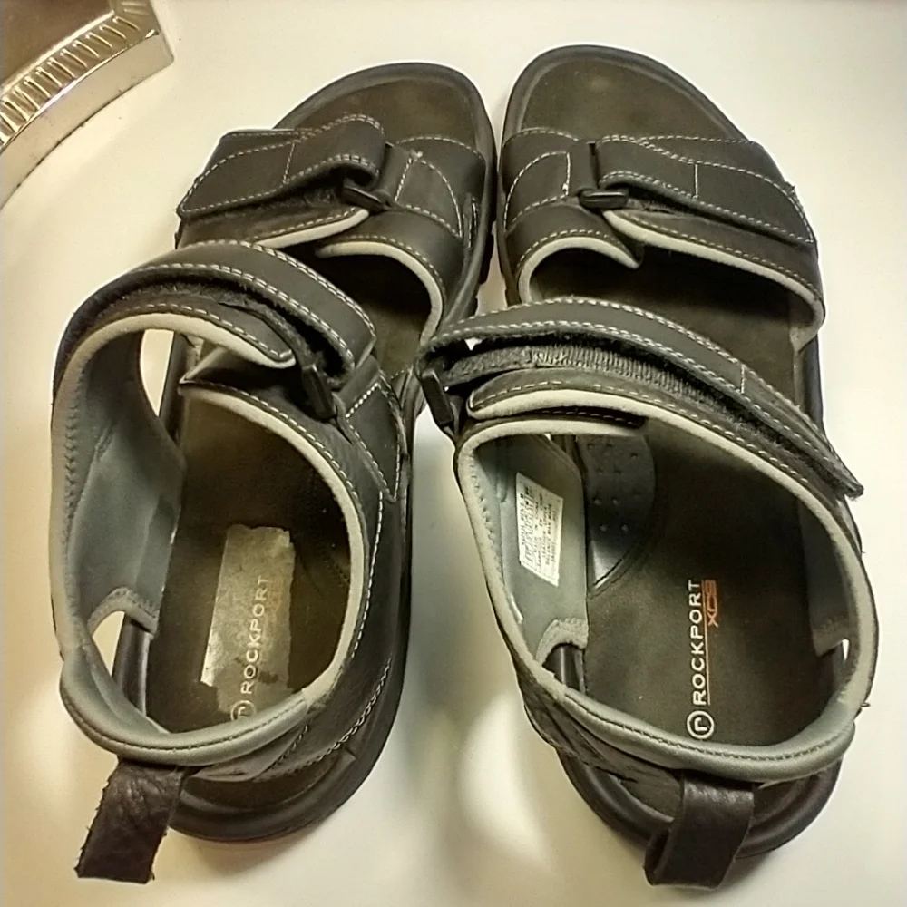 Rockport XCS Black Adjustable Sandals Men's sz 13M.